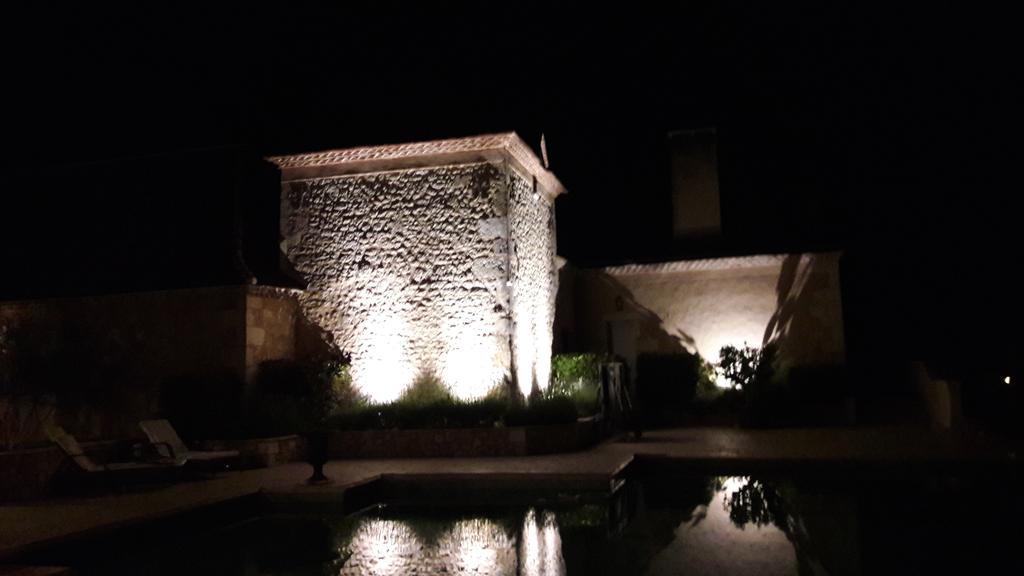 Domaine De La Rocque Bed & Breakfast Liorac-sur-Louyre Eksteriør bilde