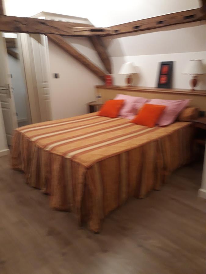 Domaine De La Rocque Bed & Breakfast Liorac-sur-Louyre Eksteriør bilde